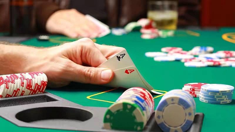 Bật mí luật chơi poker Thabet cho người mới chơi